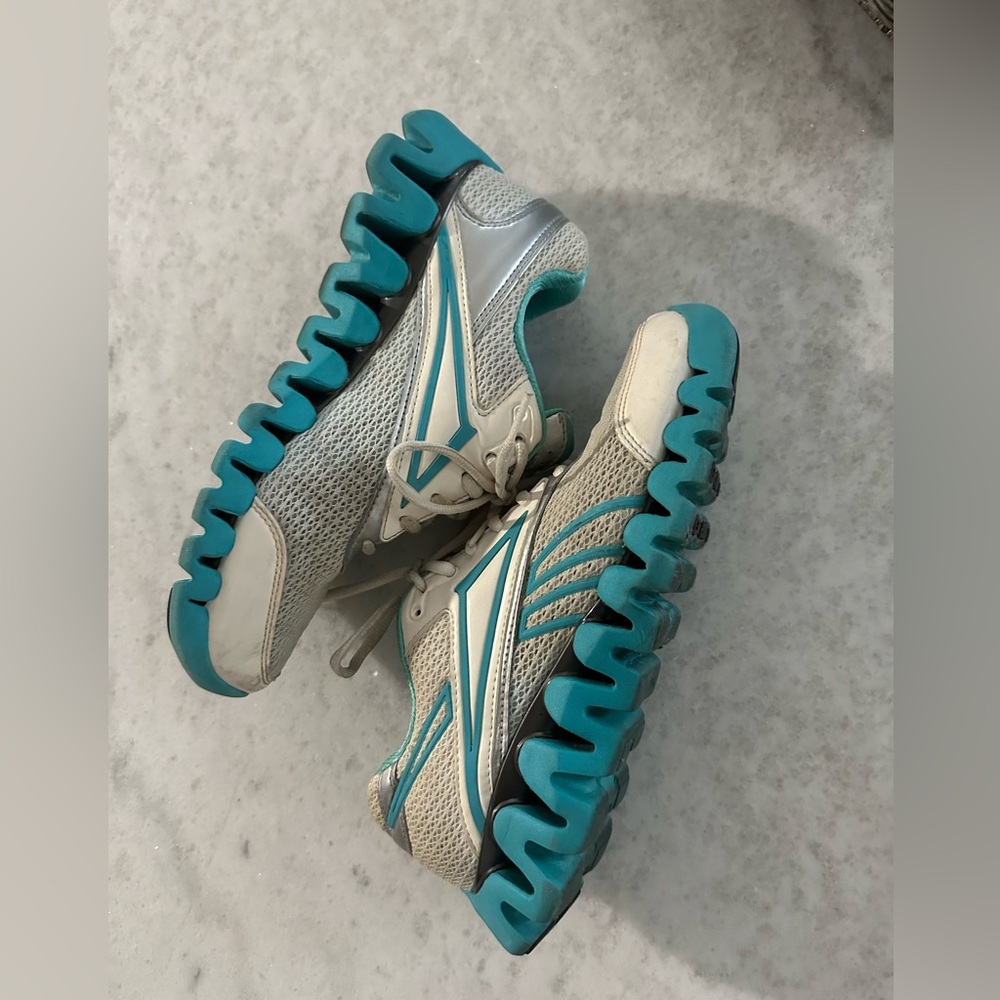 Reebok women's shoes 7.5